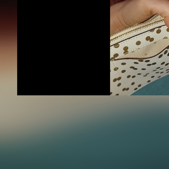 Kate Spade gold polka dot envelope wristlet zipper closure - Picture 9 of 11